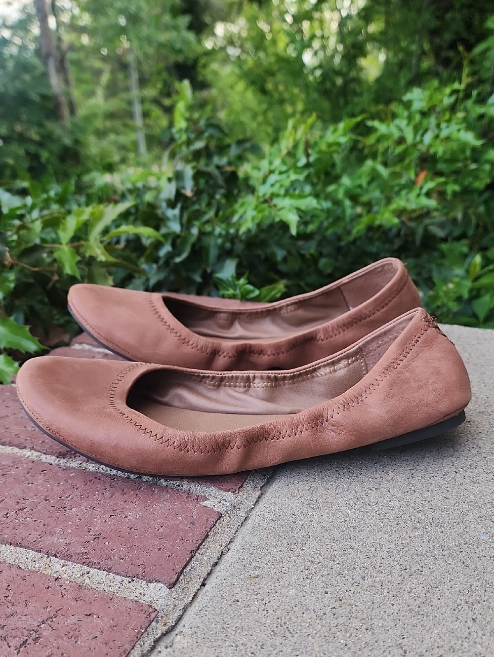 Lucky Brand pleather brown ballet flats